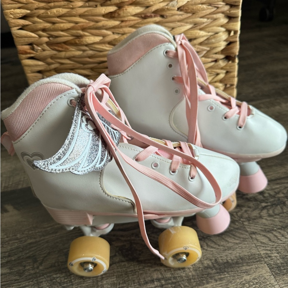 Chic White and Pink Roller Skates with Wings